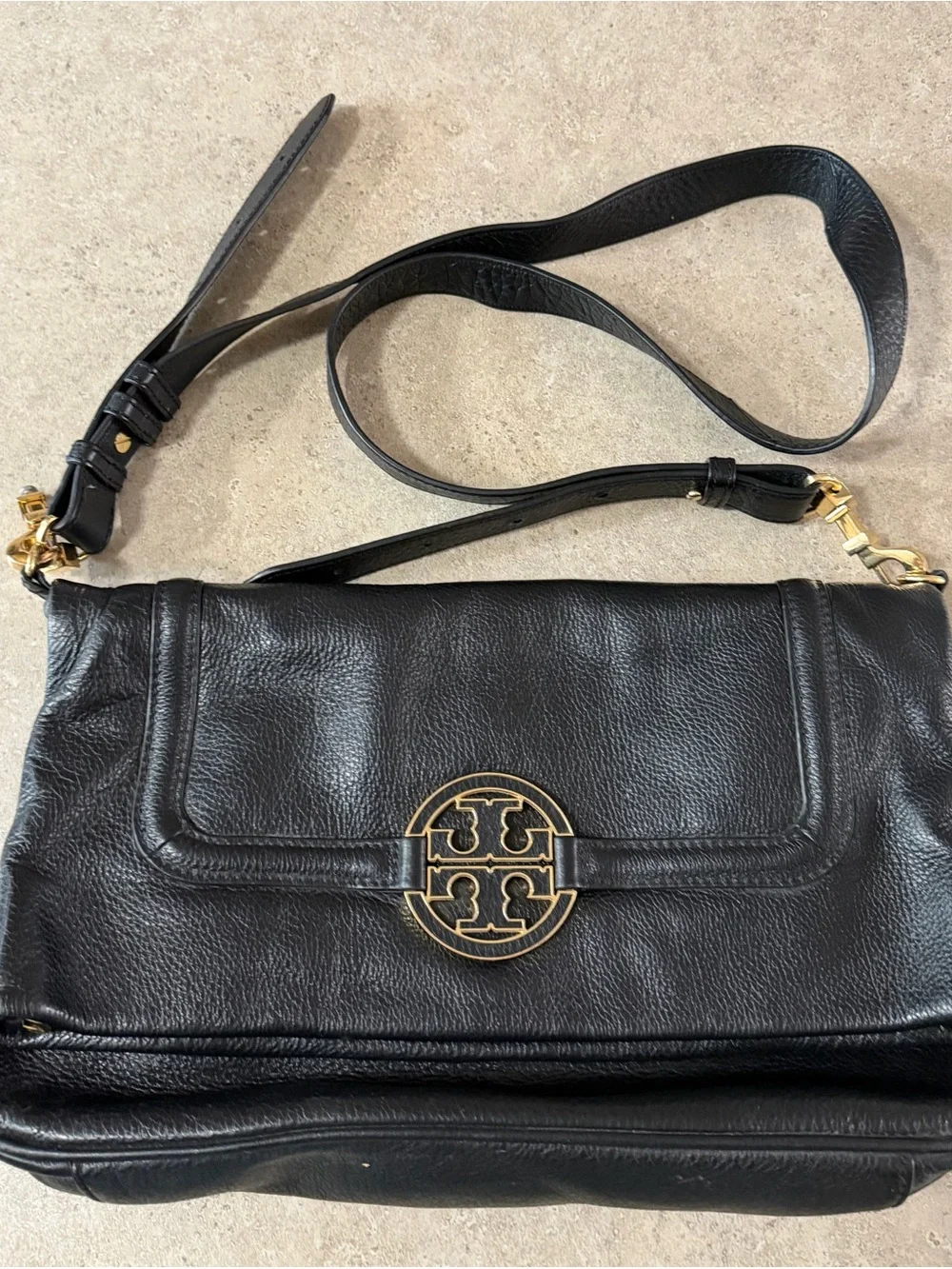 Tory Burch Amanda Crossbody. Gently Used. Black leather.